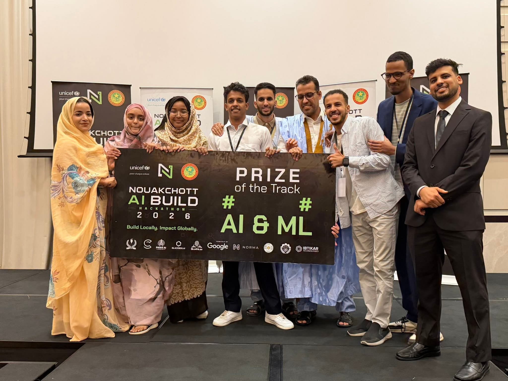 L'équipe SAWAQLI tient le prix du track AI & ML au Nouakchott AI Build Hackathon 2026